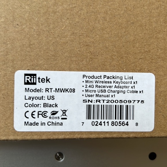 Riitek RT-MWK08 Mini Wireless keyboard with Touchpad, 2.4Ghz Adapter Micro USB - Picture 2 of 2